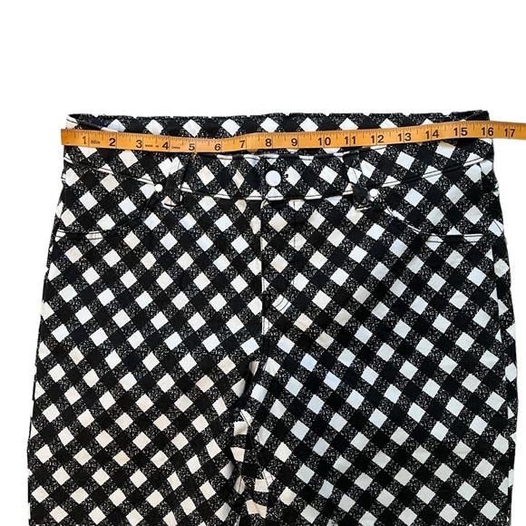 NWT, HUE Gingham Ultra Soft Denim Jean Capri Leggings Raw Hem, Sz L - Picture 8 of 14